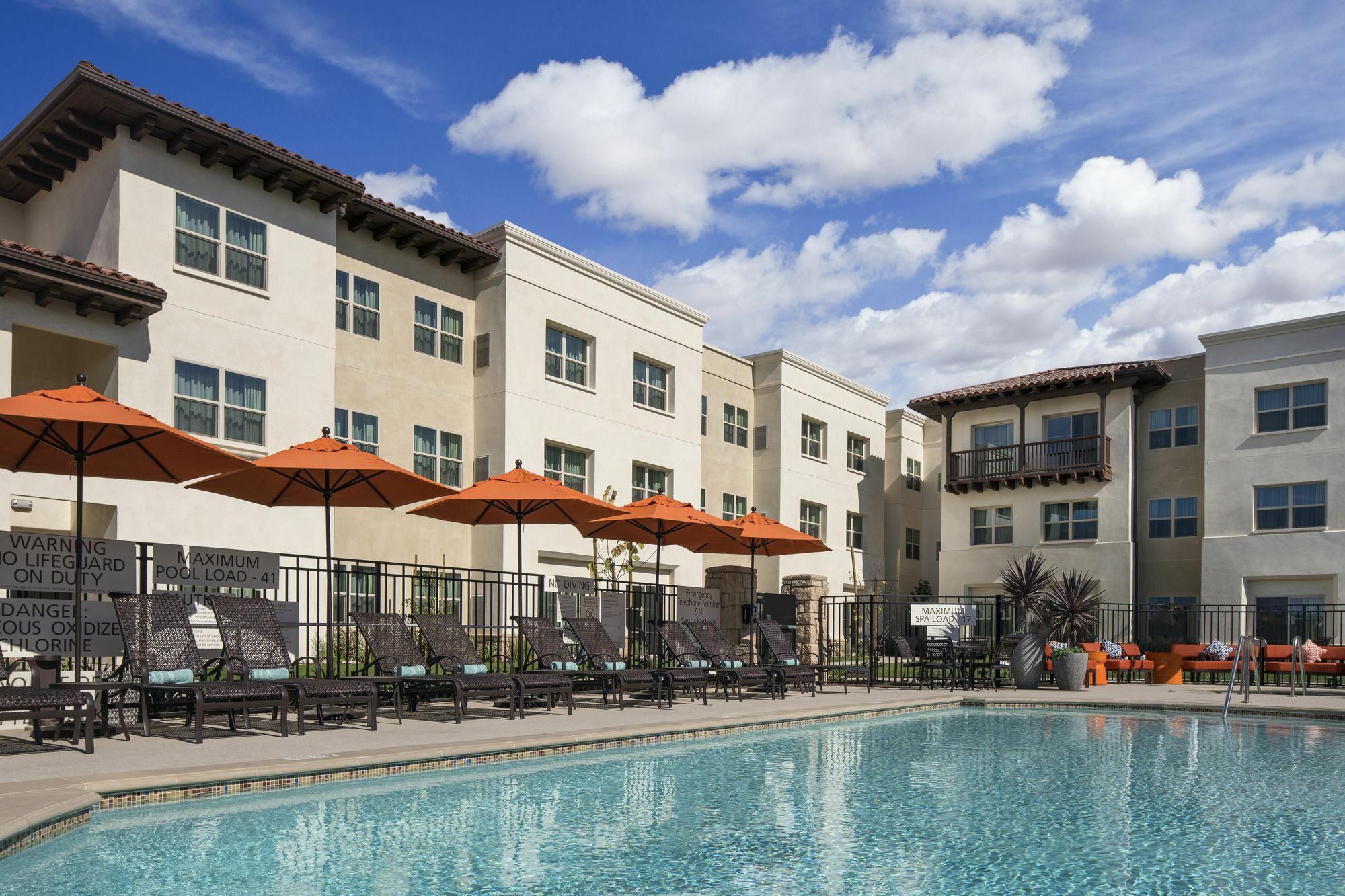 By Marriott Goleta Hotel Santa Barbara